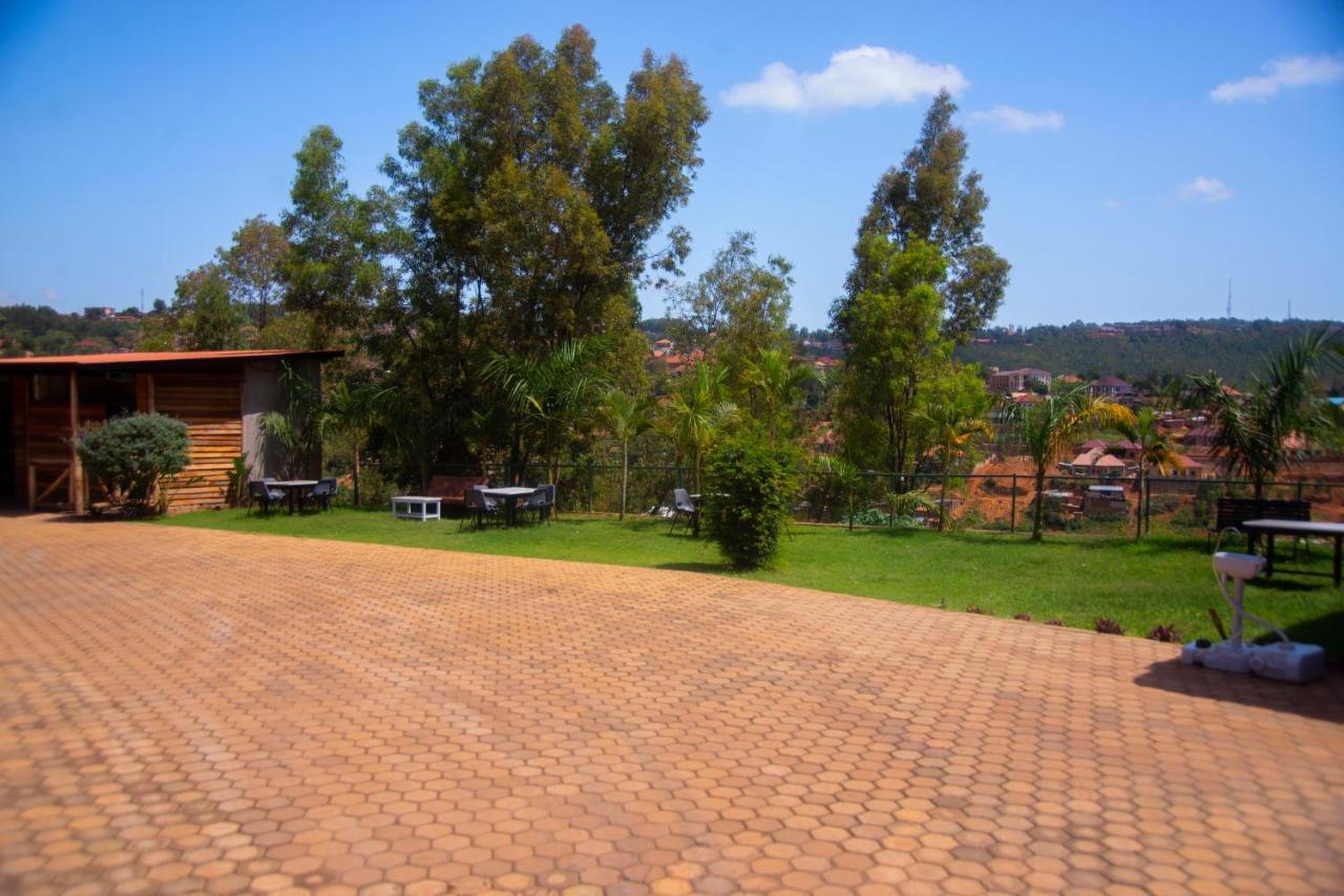 Quality Inn Hotel Kigali Exterior photo