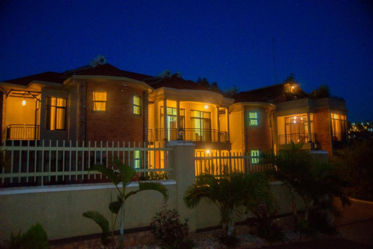 Quality Inn Hotel Kigali Exterior photo