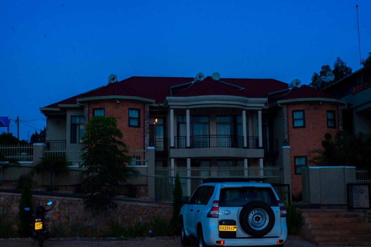Quality Inn Hotel Kigali Exterior photo