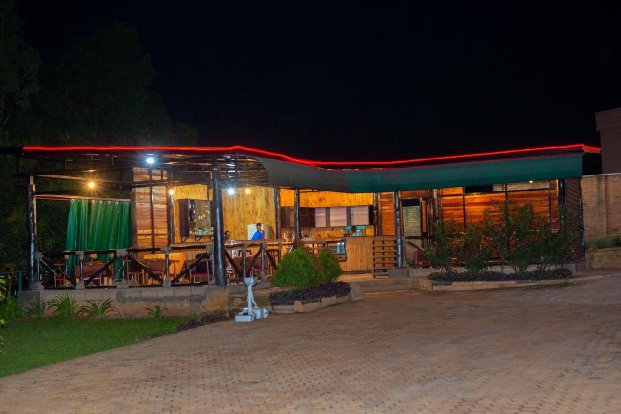Quality Inn Hotel Kigali Exterior photo